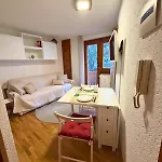 Courmayeur - Petit Refuge 公寓 韦朗