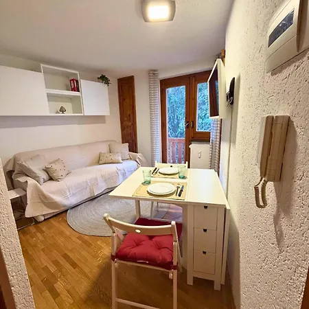 Courmayeur - Petit Refuge Apartamento Verrand